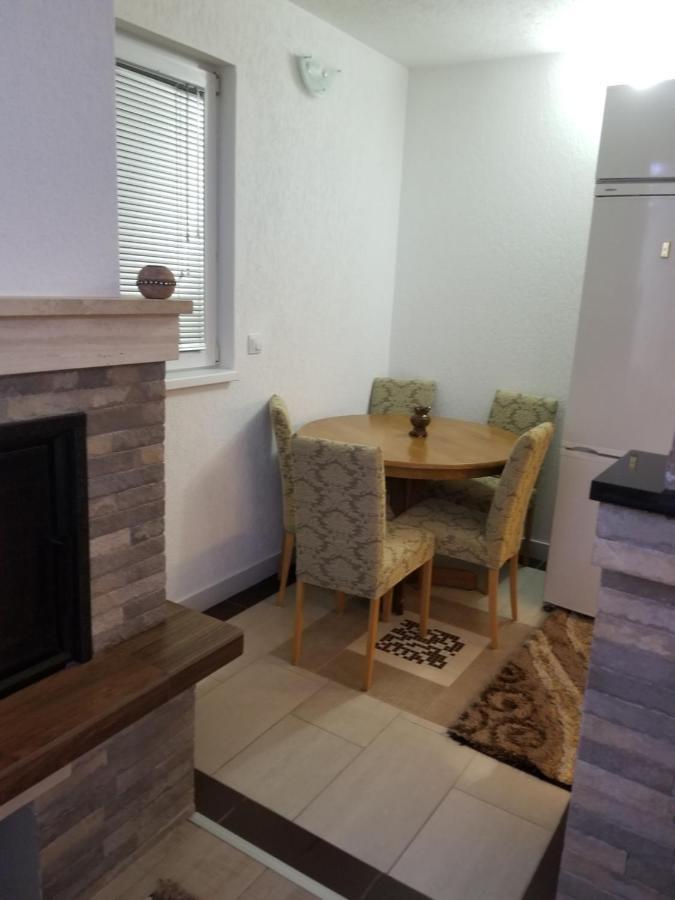 Lakeview Rest Home コニツ エクステリア 写真