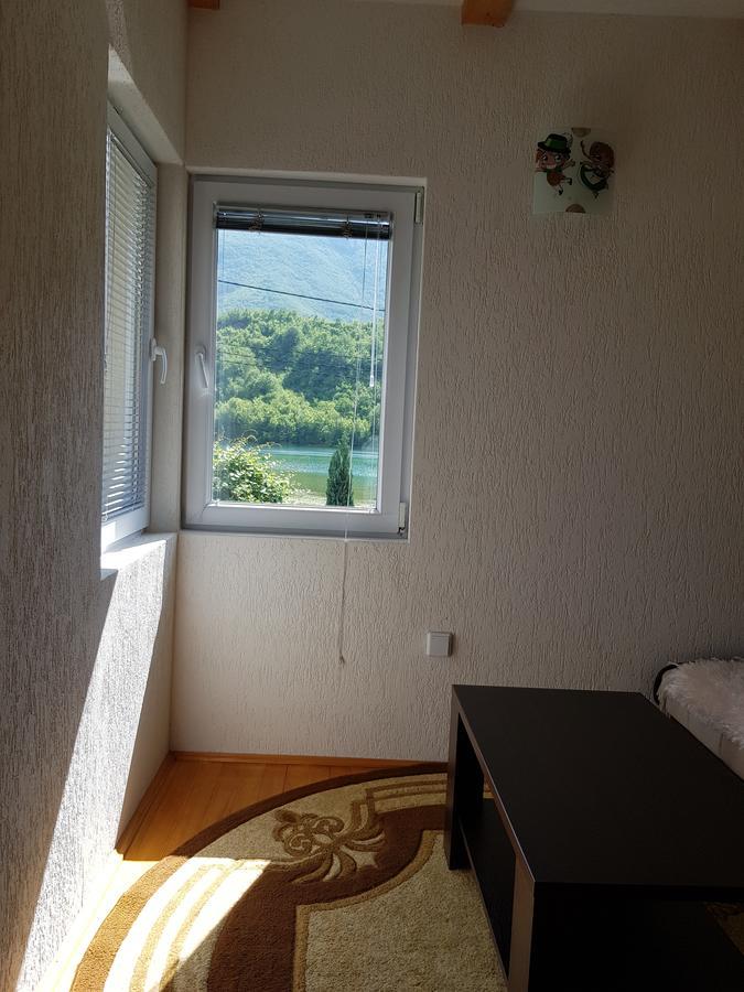Lakeview Rest Home コニツ エクステリア 写真