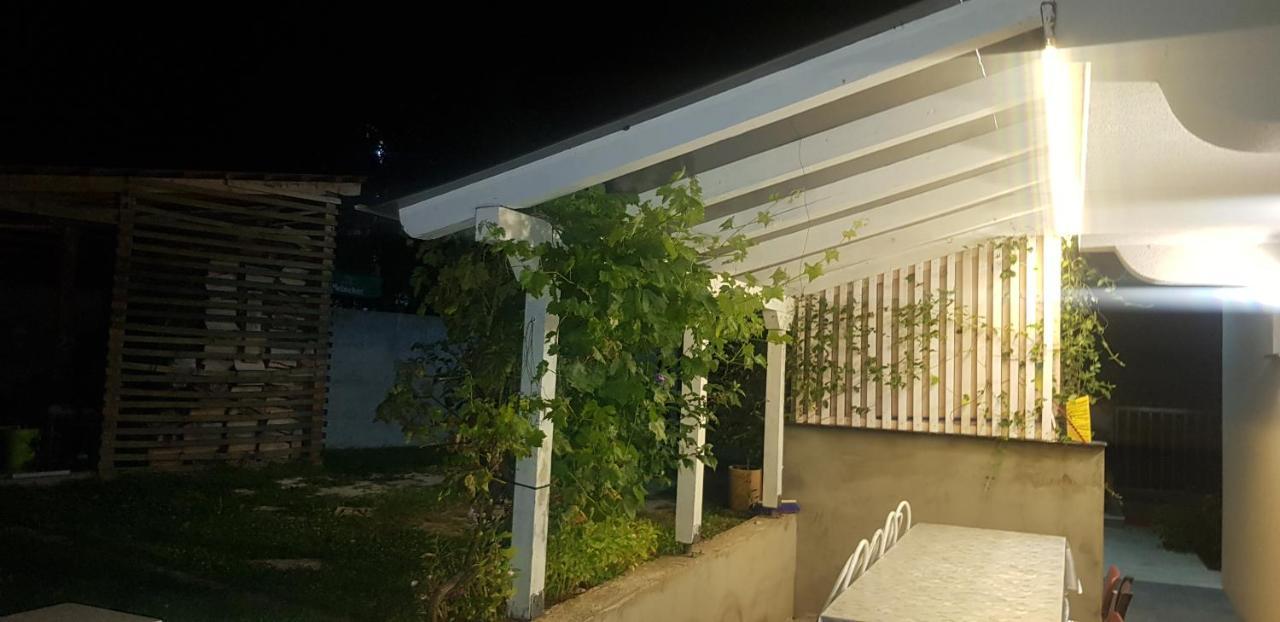 Lakeview Rest Home コニツ エクステリア 写真